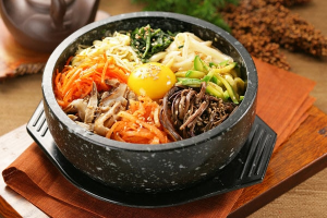 com tron han quoc ngon e1690536400381